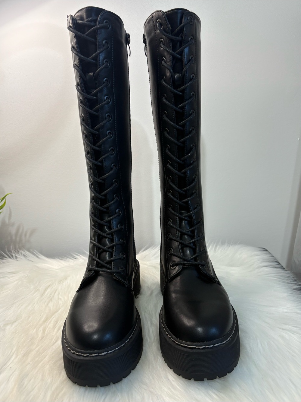 Steve Madden Black Lace-Up Platform Combat Knee-High Boots | 7